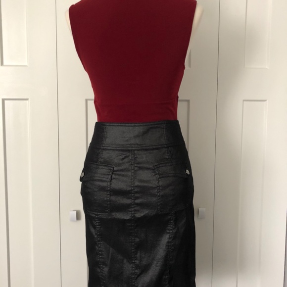 Bebe shimmer skirt size 8 - Picture 4 of 5